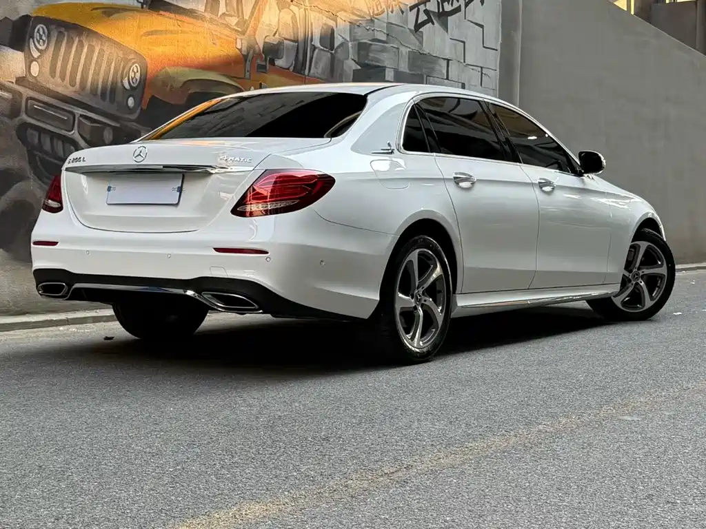 Mercedes-Benz E-Class 2018