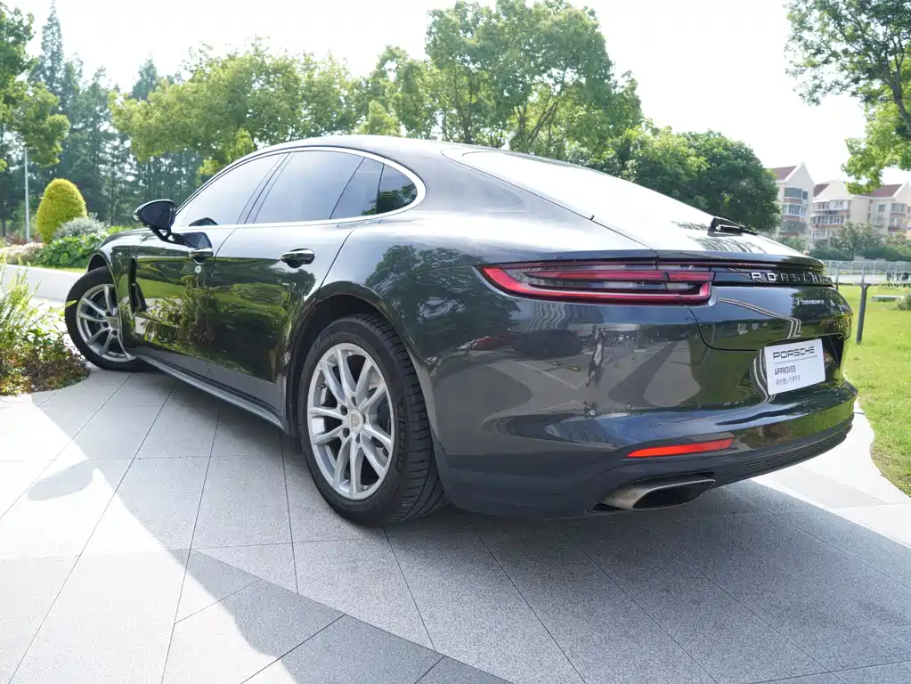 Porsche Panamera 2019 — фото 13