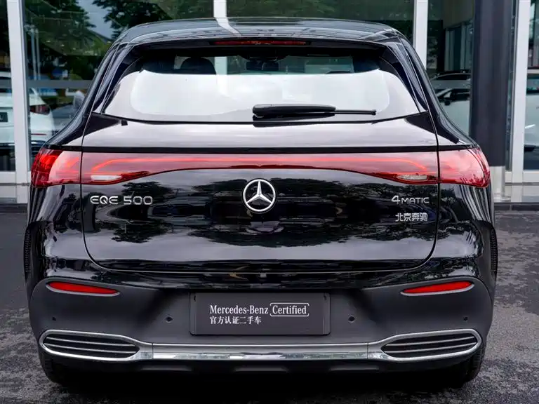 Mercedes-Benz EQE SUV 2025 — фото 5