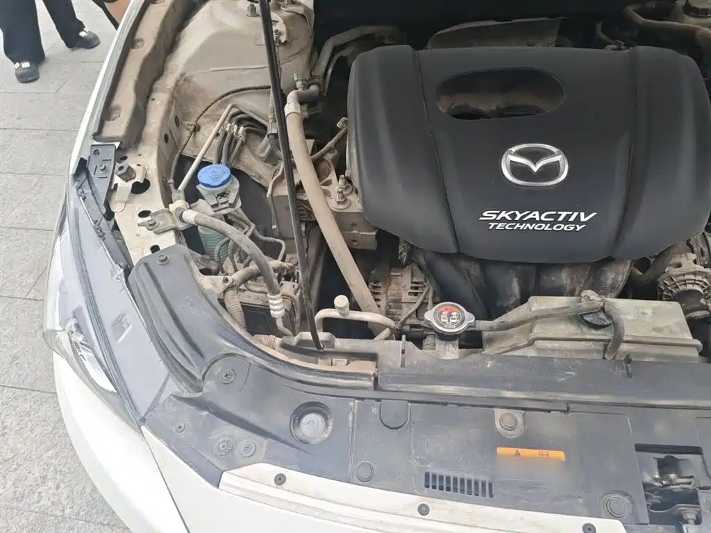 Mazda 3 Axela 2016 — фото 20