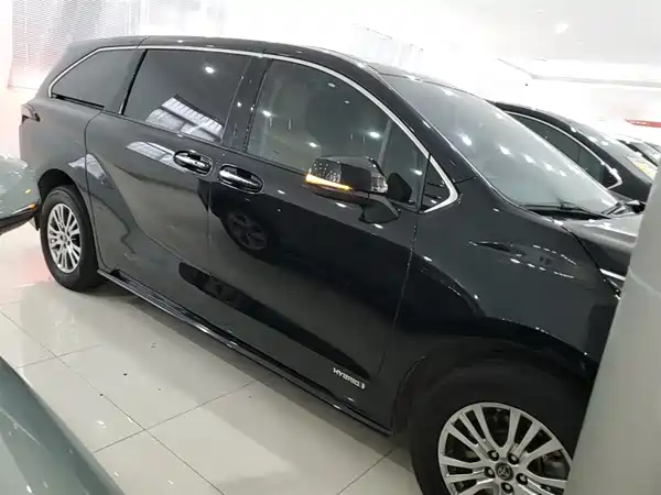 Toyota Sienna 2021