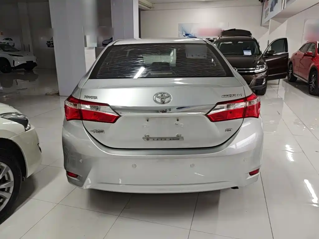 Toyota Corolla 2015
