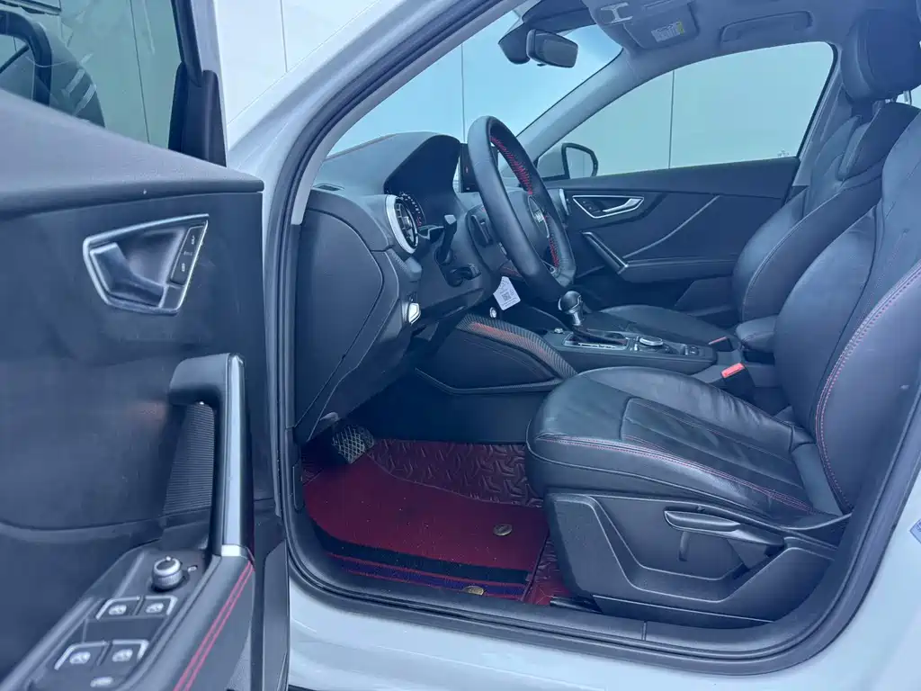 Audi Q2L 2022