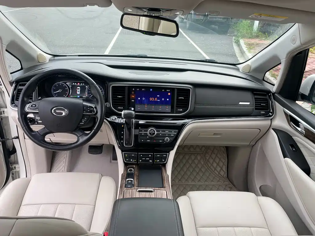 GAC Motor Trumpchi M8 2019 — фото 19