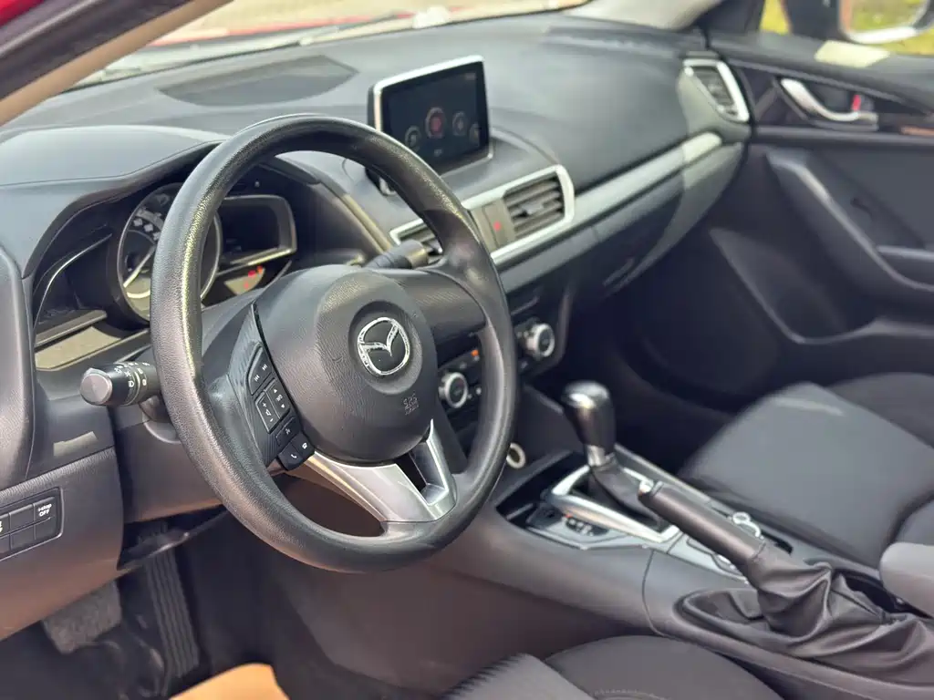 Mazda 3 Axela 2015 — фото 5