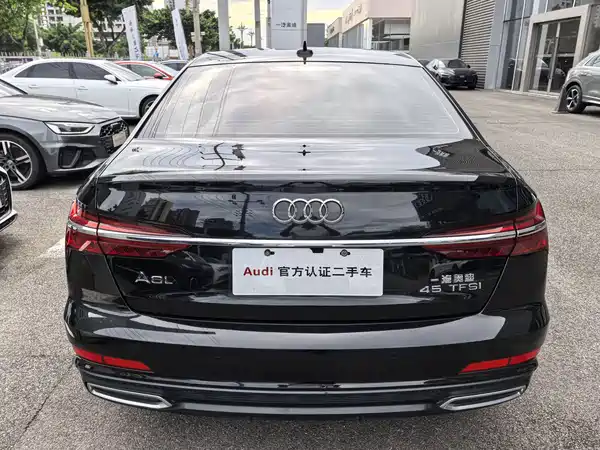 Audi A6L 2022