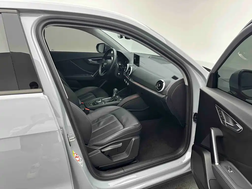 Audi Q2L 2022
