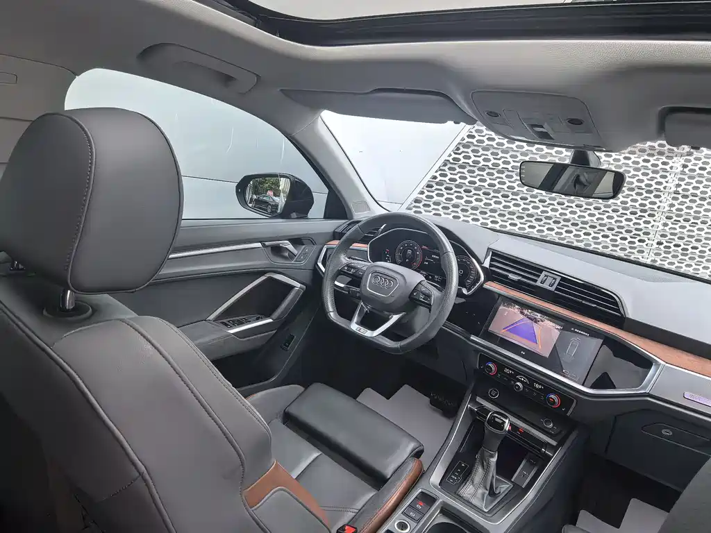 Audi Q3 Sportback 2021 — фото 13