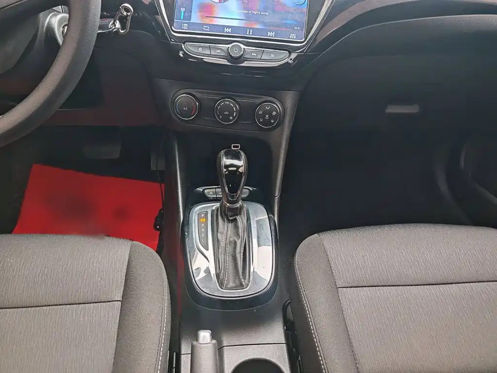 Buick Excelle 2019 — фото 11