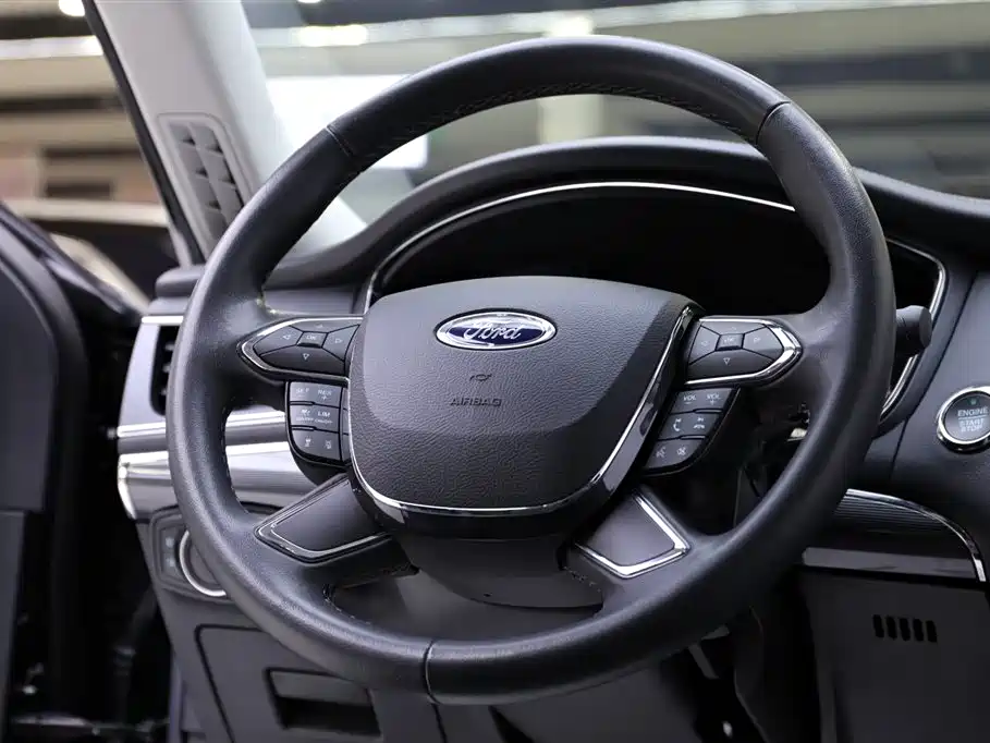 Ford Taurus 2020 — фото 12