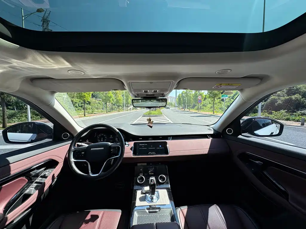 Land Rover Evoque 2023 — фото 14