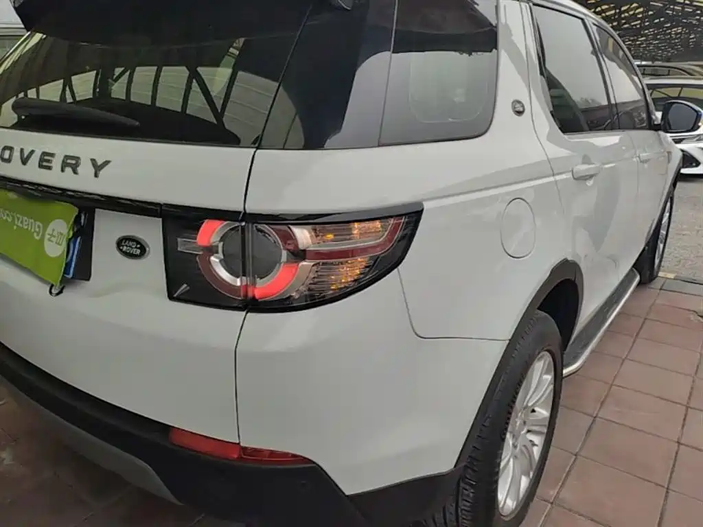 Land Rover Discovery Sport 2016 — фото 8