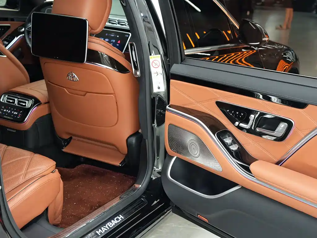 Mercedes-Benz Maybach S-Class 2021 — фото 20