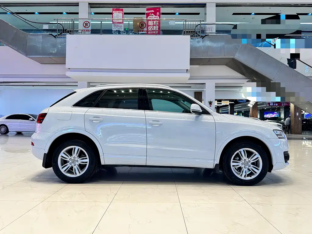 Audi Q3 2014 — фото 6