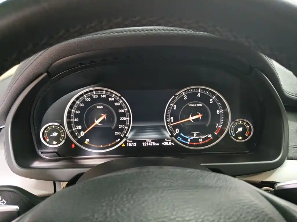 BMW X6 2018 — фото 12
