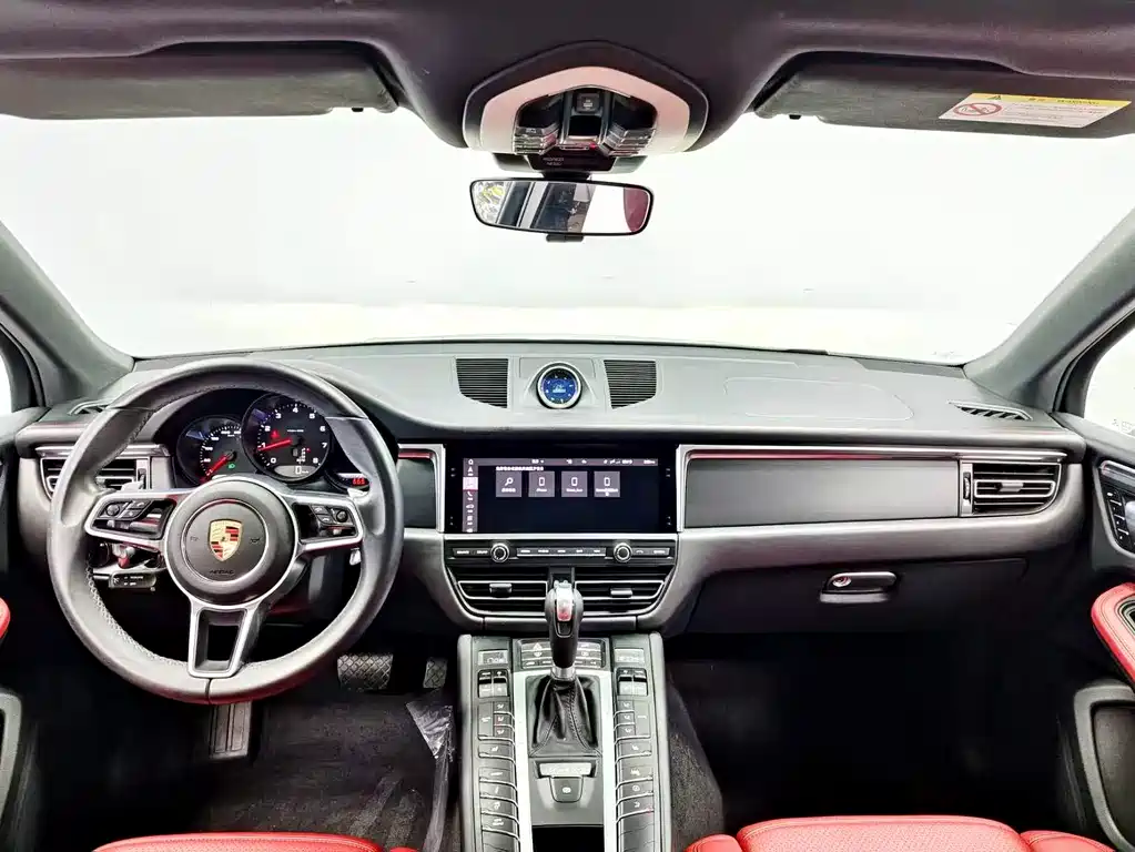 Porsche Macan 2021 — фото 12