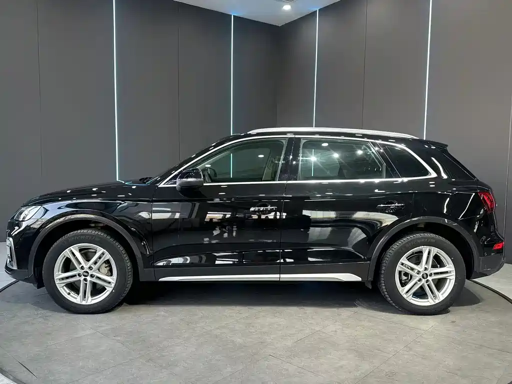 Audi Q5L 2022 — фото 4