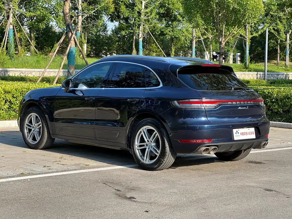 Porsche Macan 2020 — фото 22