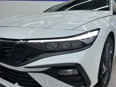 Hyundai Elantra 2025