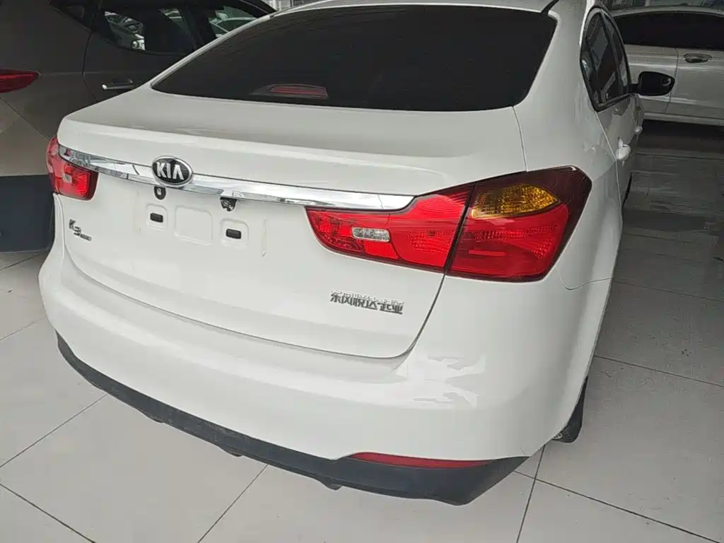 Kia K3 2015