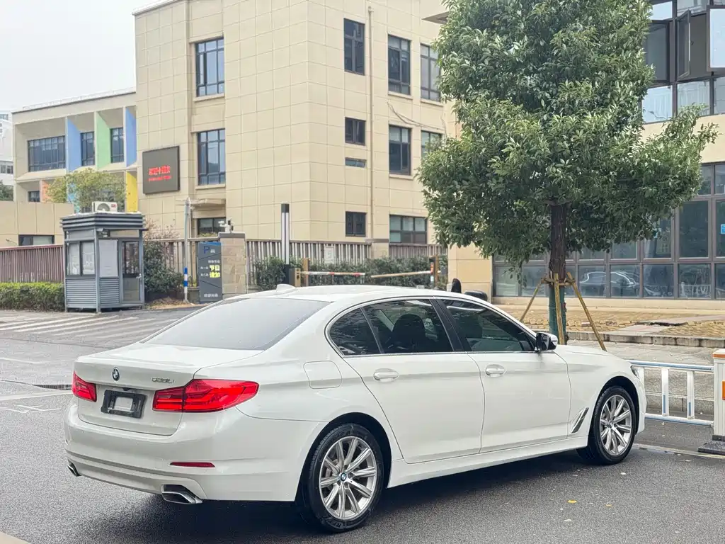 BMW 5 Series 2017
