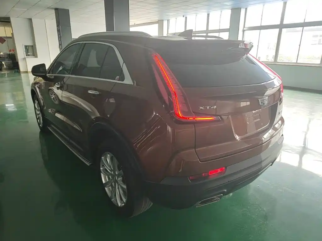 Cadillac XT4 2019 — фото 5