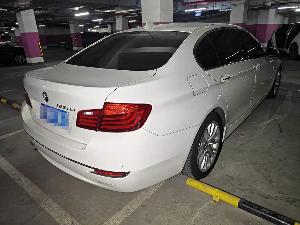 BMW 5 Series 2016