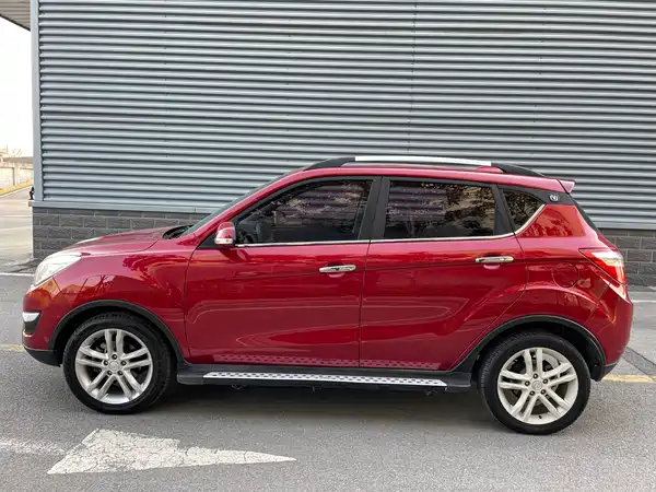 Changan CS35 2015
