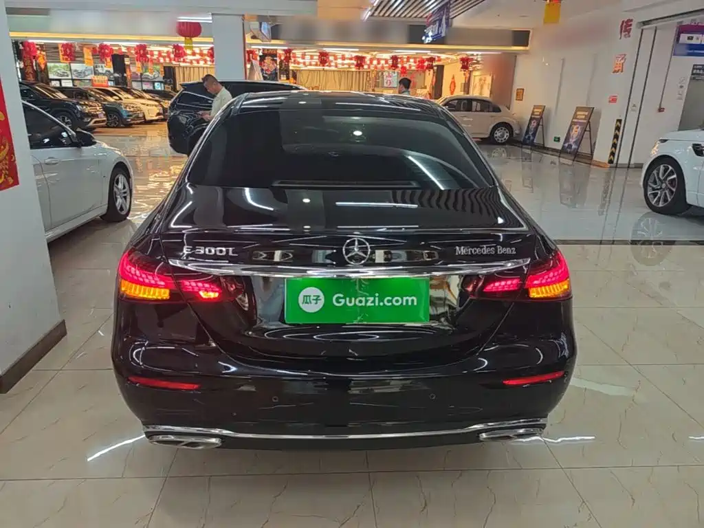 Mercedes-Benz E-Class 2022