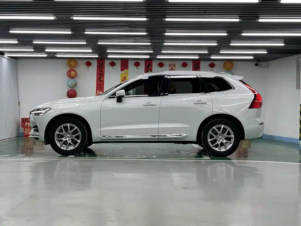 Volvo XC60 2020 — фото 5