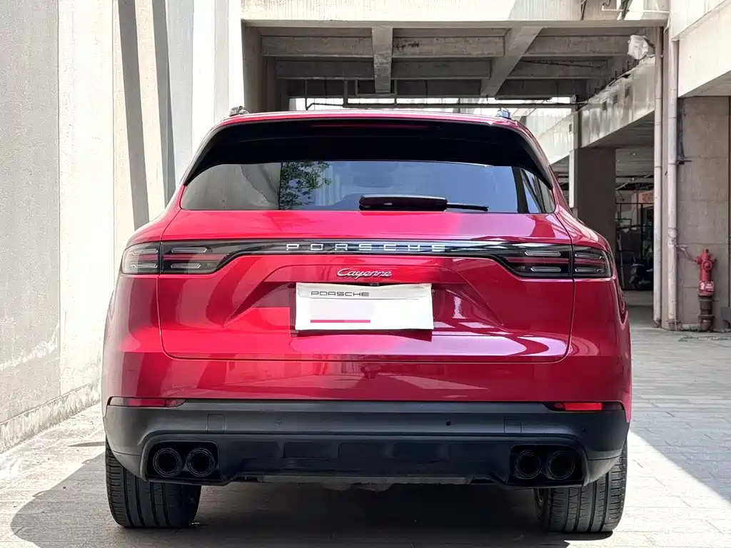 Porsche Cayenne 2020 — фото 9