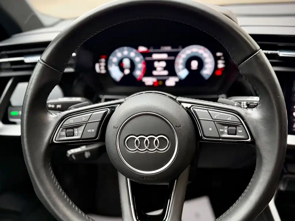 Audi A3 2022 — фото 19