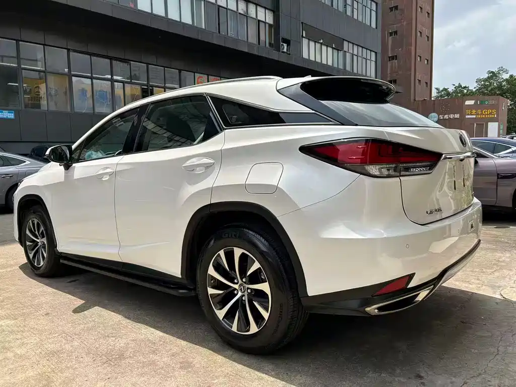 Lexus RX 2020 — фото 7