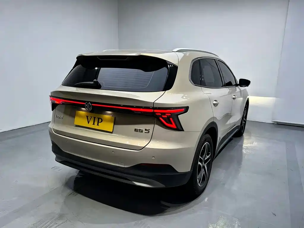MG ES5 2024