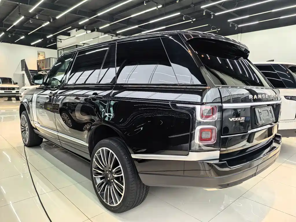 Land Rover Range Rover 2020 — фото 2