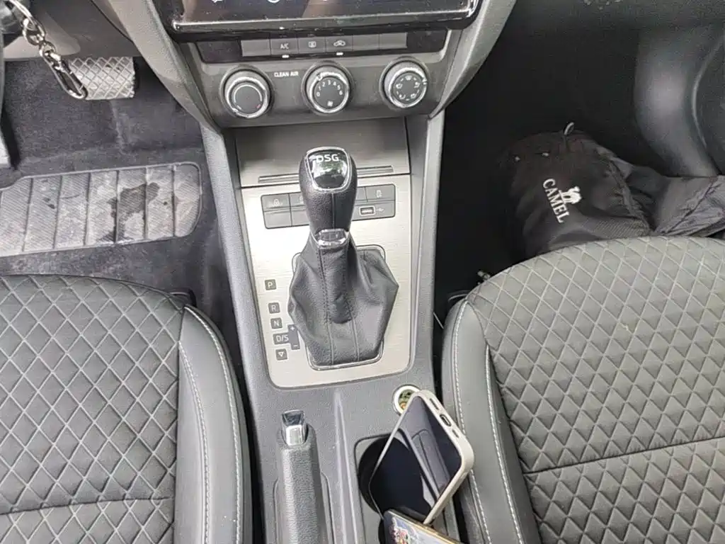 Skoda Octavia 2020 — фото 14