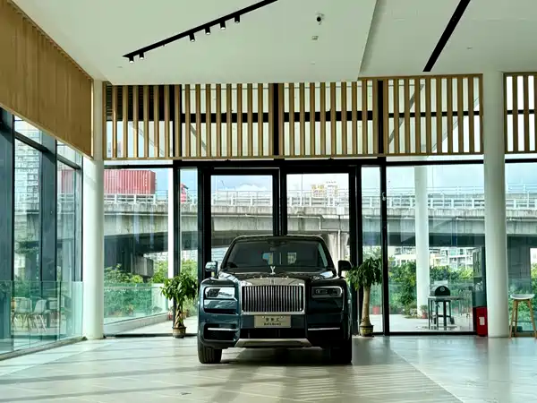 Rolls-Royce Cullinan 2019
