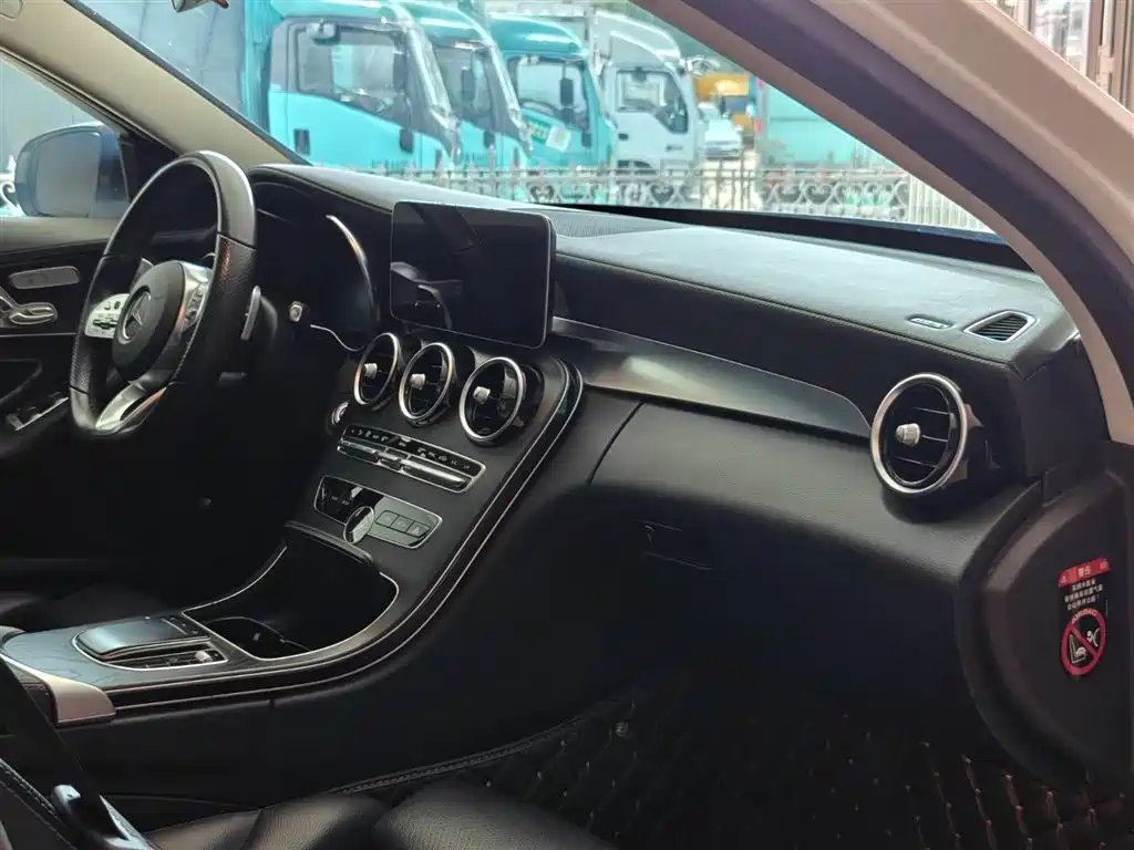 Mercedes-Benz C-Class 2021 — фото 12