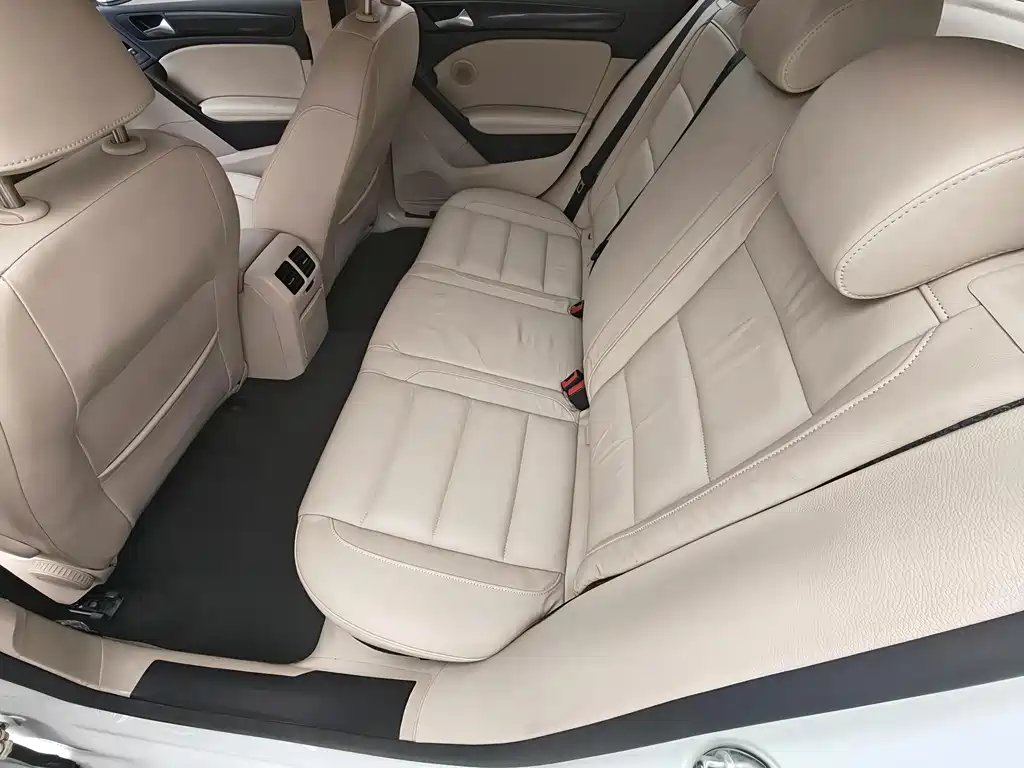 Volkswagen Golf 2013