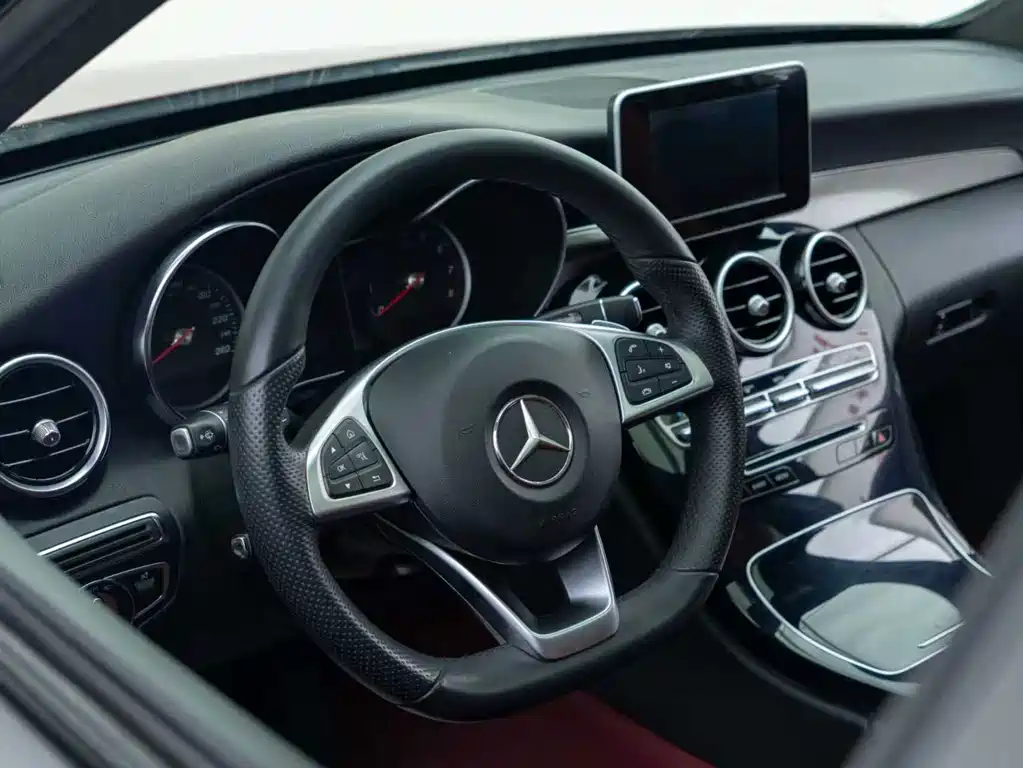 Mercedes-Benz C-Class 2018 — фото 30