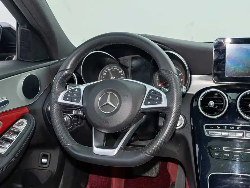 Mercedes-Benz C-Class 2018 — фото 17
