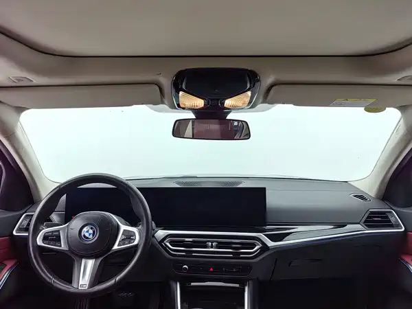 BMW i3 2023