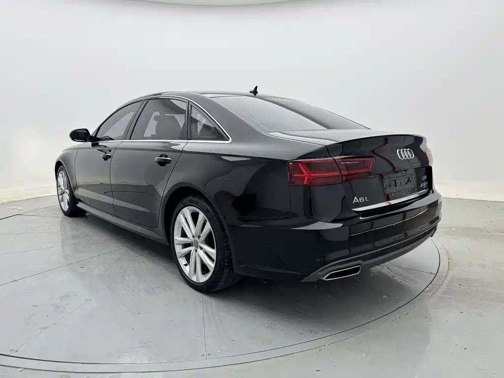 Audi A6L 2018 — фото 10