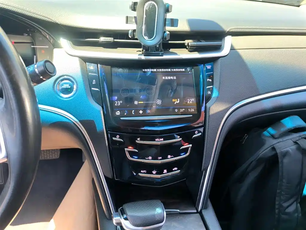 Cadillac XTS 2019 — фото 12