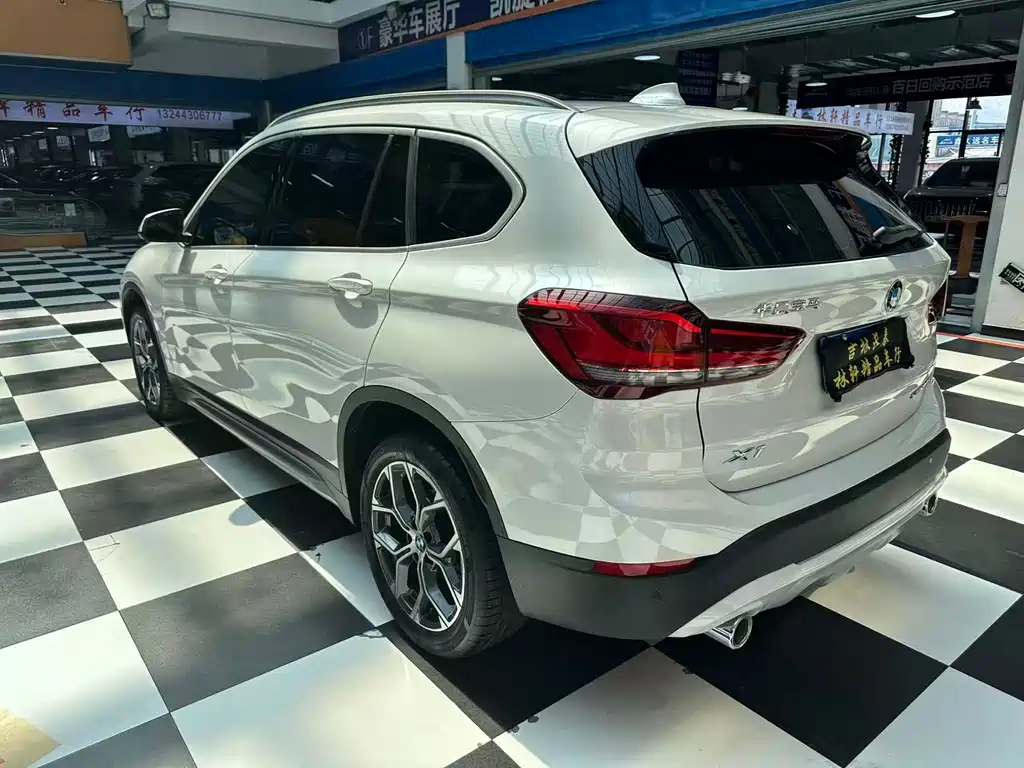 BMW X1 2022 — фото 14