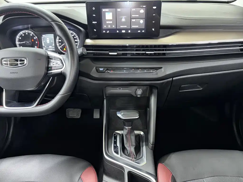 Geely Vision X3 2022 — фото 12