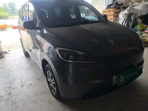 Wuling Hongguang New Energy 2025