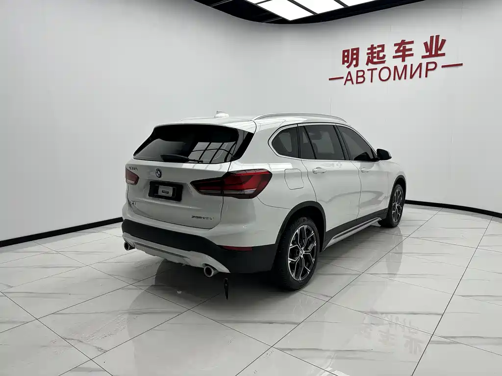 BMW X1 2022 — фото 9