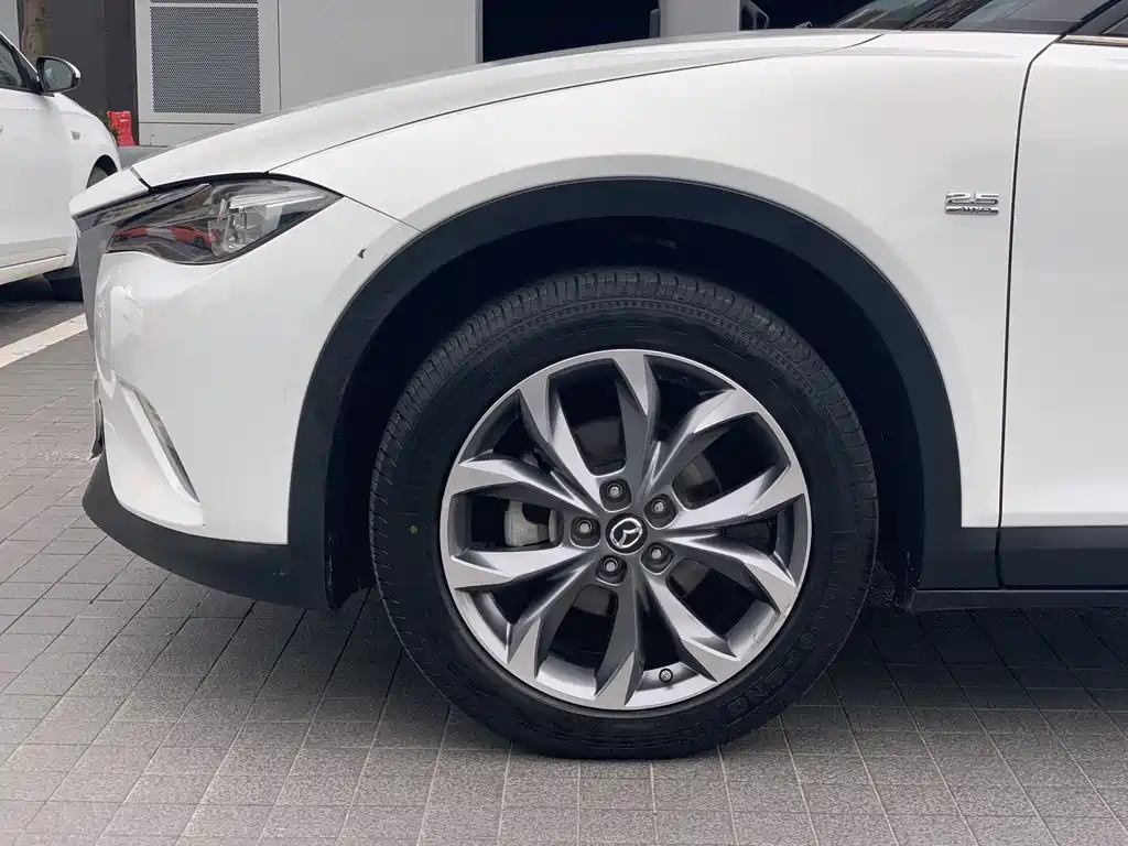 Mazda CX-4 2018 — фото 21