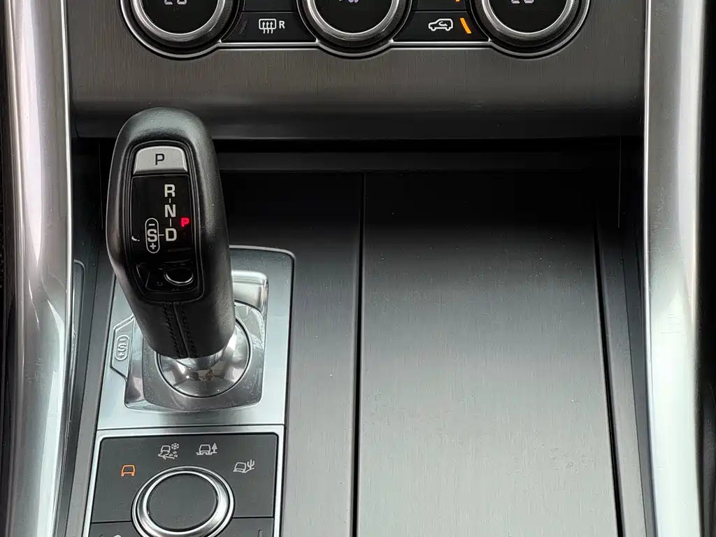 Land Rover Range Rover Sport 2017 — фото 11